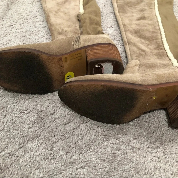 2 Vince Camuto VP Shianne tan over the knee suede boots Size 9 - Picture 5 of 8